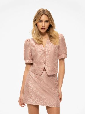  Blush
