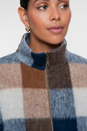  blue brown